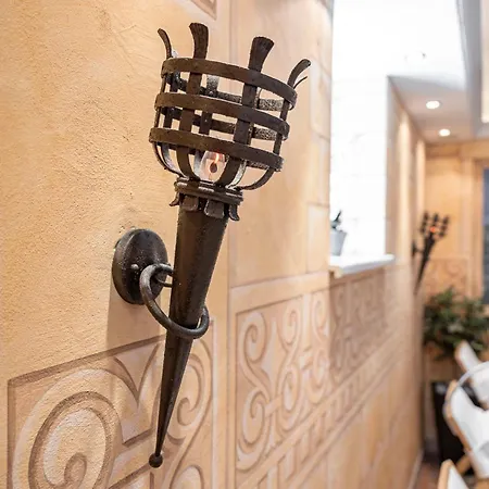 Laudegghof ラディス